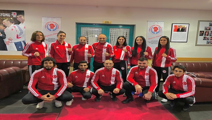 Türkiye Boks Federasyonu Başkanı Eyüp Gözgeç,’’Olimpiyat yolunda var gücümüzle çalışıyoruz