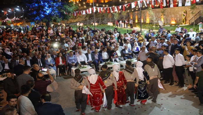 KIZILKOYUN BAHÇESİ GÖRKEMLİ BİR TÖRENLE HİZMETE AÇILDI