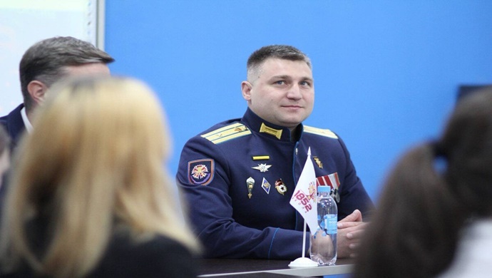 Birleşik Rusya’nın girişimiyle Moskova’da öğrenciler ve SVO üyesi arasında bir buluşma gerçekleştirildi